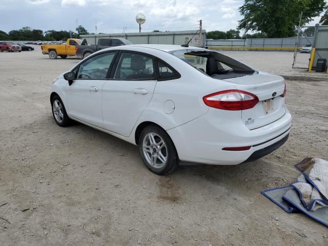  FORD FIESTA 2018 Белы