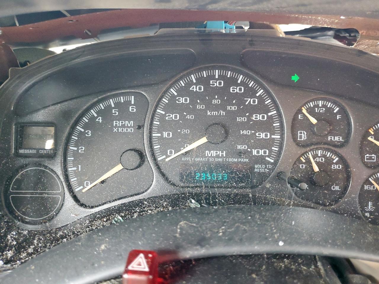 2001 Chevrolet Suburban C1500 VIN: 1GNEC16TX1J317789 Lot: 64222385
