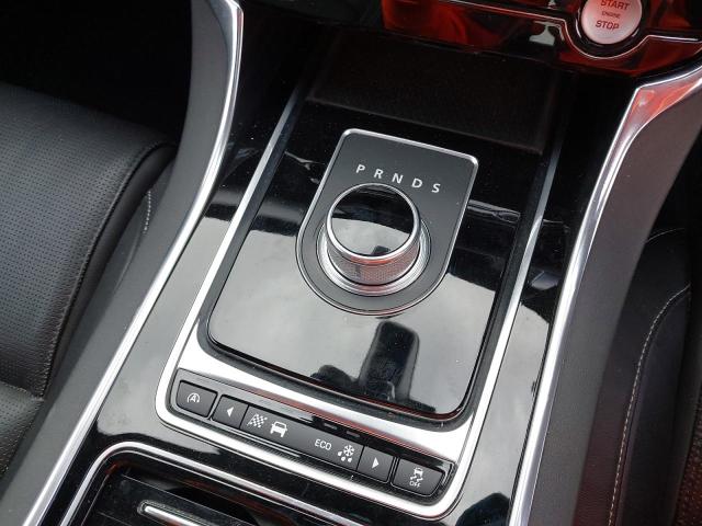 2016 JAGUAR XF R-SPORT