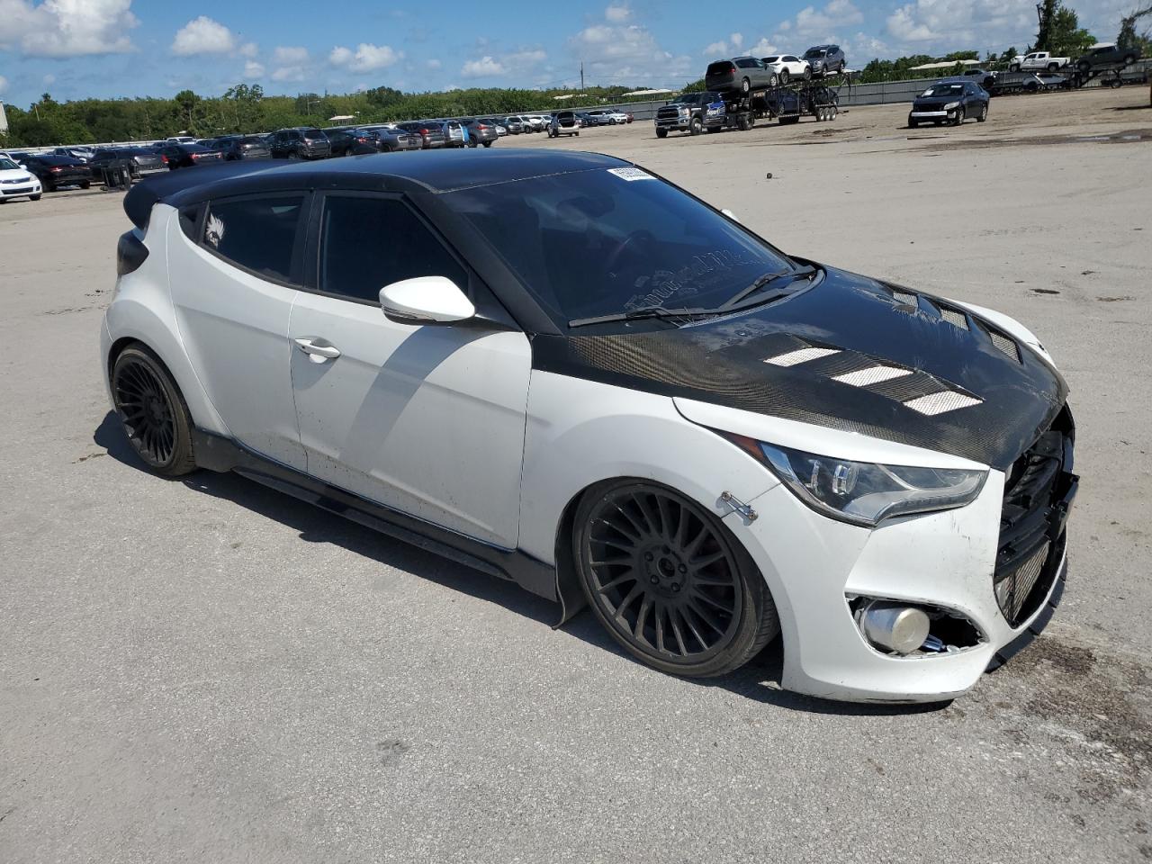 kmhtc6ae4fu229716 KMHTC6AE4FU229716 2015 Hyundai Veloster Turbo