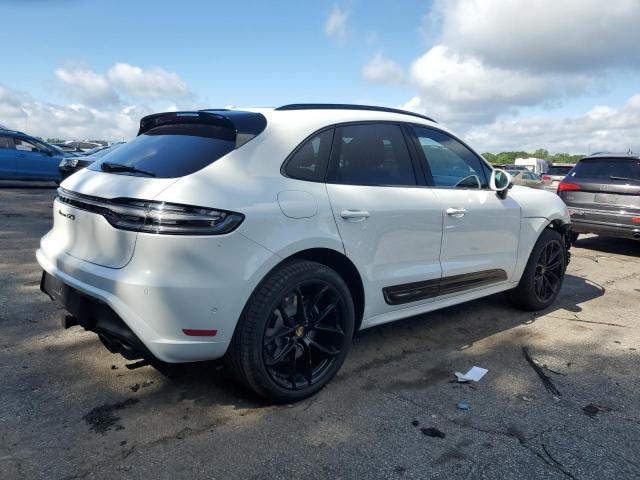 2025 PORSCHE MACAN GTS  