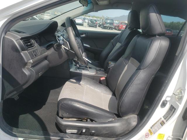 Sedans TOYOTA CAMRY 2014 Biały