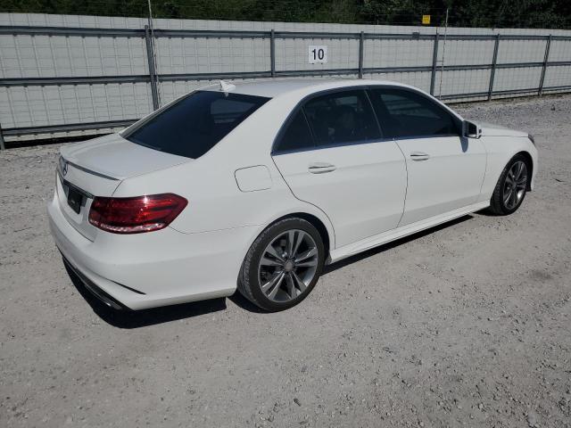 Sedans MERCEDES-BENZ E-CLASS 2016 Biały