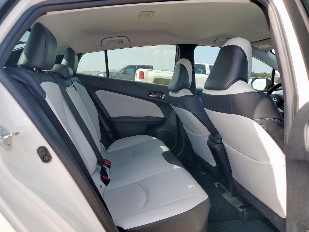 2017 Toyota Prius VIN: JTDKARFU3H3038403 Lot: 65074085