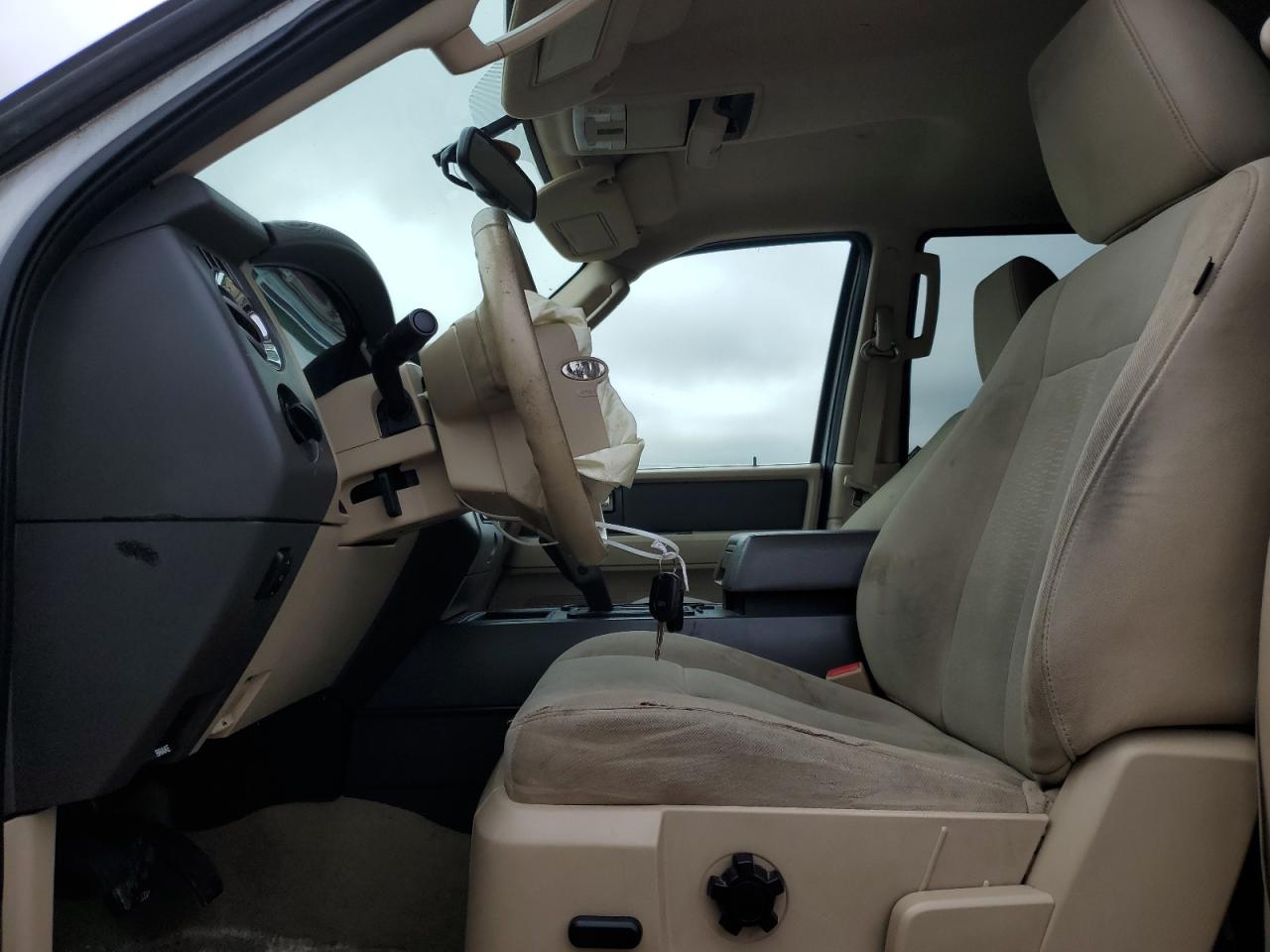 2009 Ford Expedition Xlt VIN: 1FMFU16519EA70870 Lot: 62914855