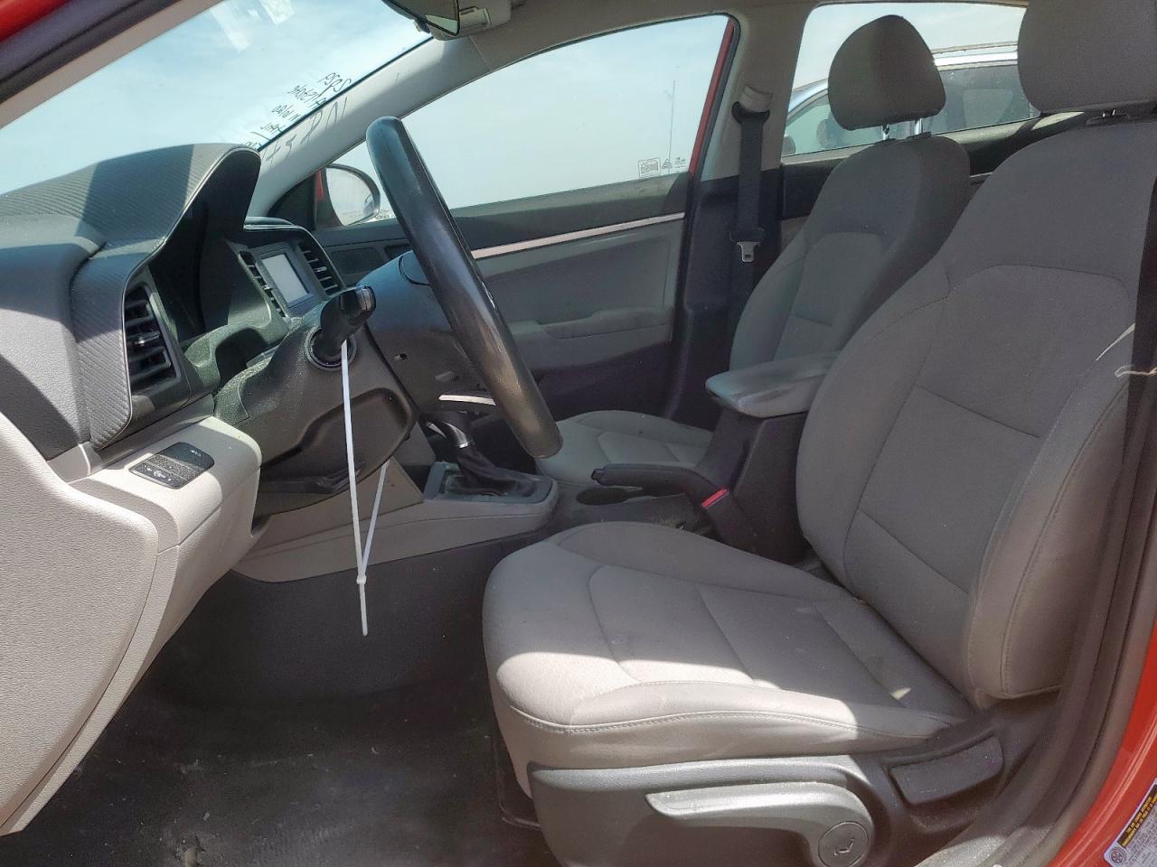 2019 Hyundai Elantra Se VIN: 5NPD74LF6KH497906 Lot: 63308815