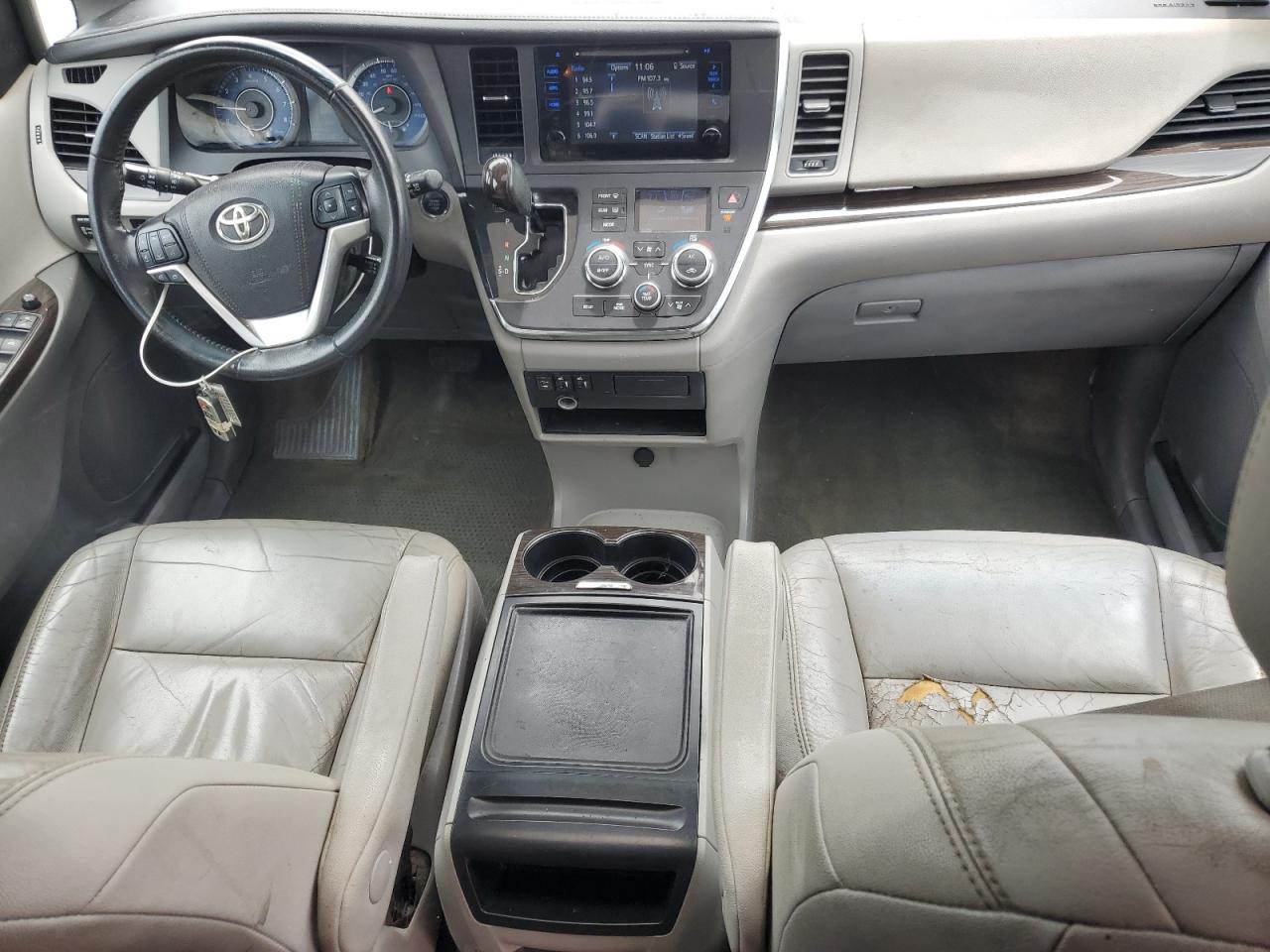 5tdyk3dc2gs748842 5TDYK3DC2GS748842 2016 Toyota Sienna Xle
