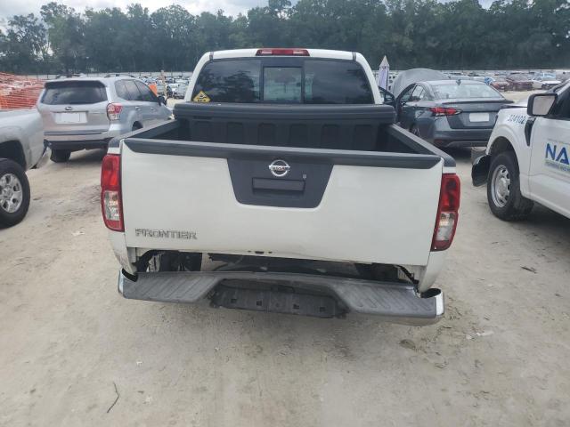  NISSAN FRONTIER 2015 Белы