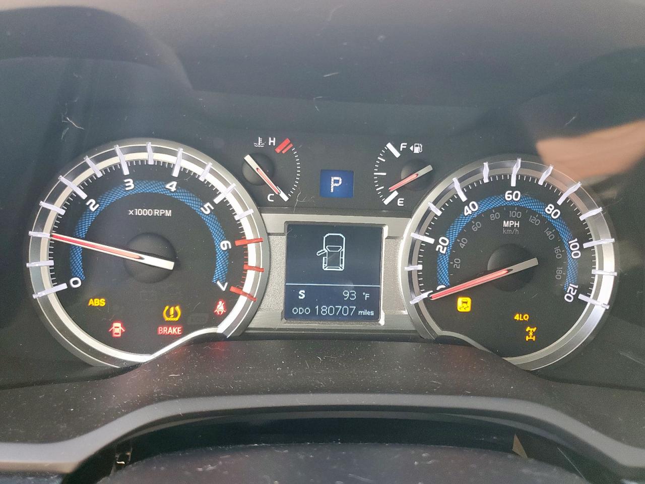 2018 Toyota 4Runner Sr5/Sr5 Premium VIN: JTEBU5JR8J5555365 Lot: 63336835