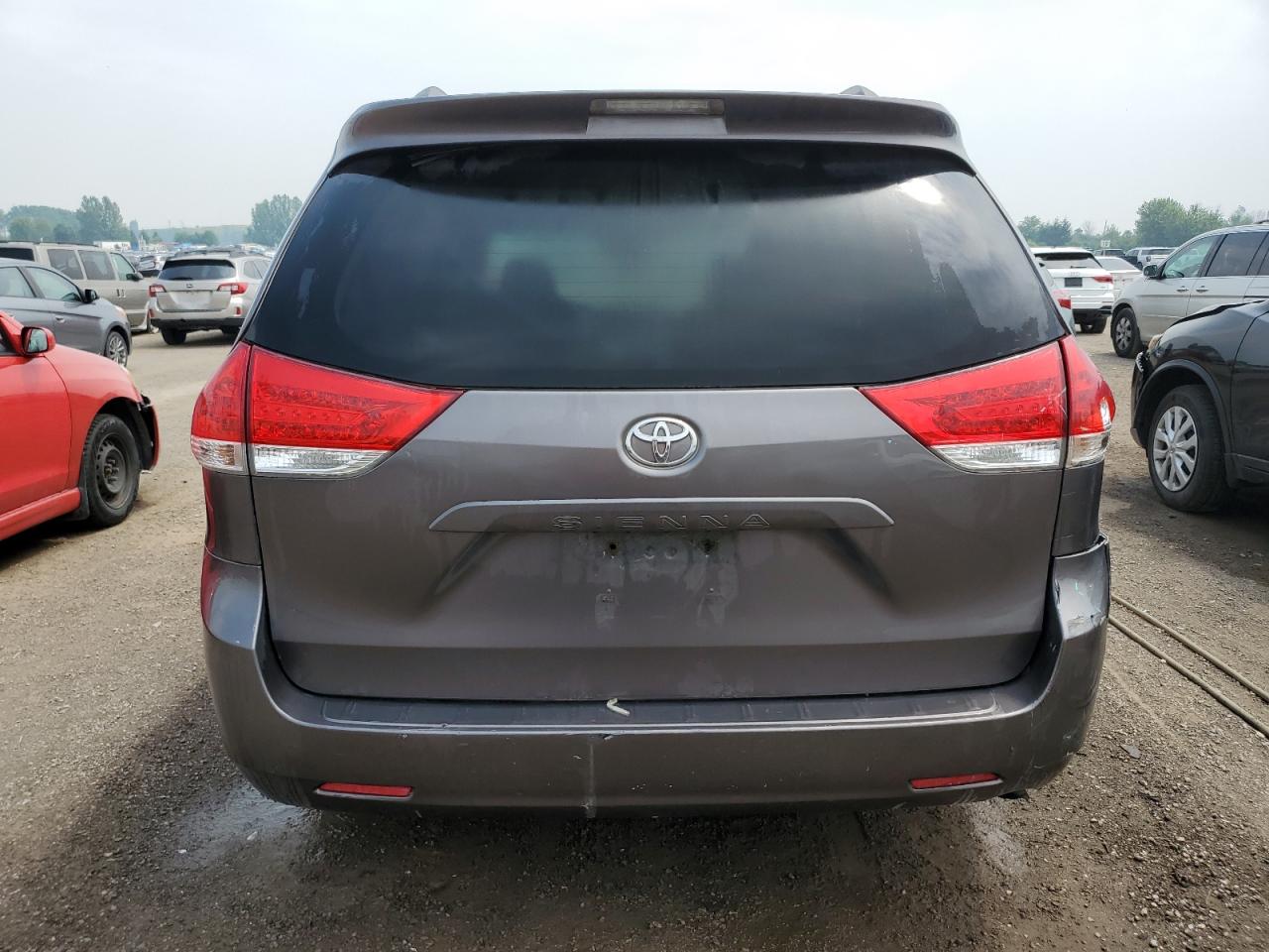 2011 Toyota Sienna VIN: 5TDZK3DCXBS006119 Lot: 64379885
