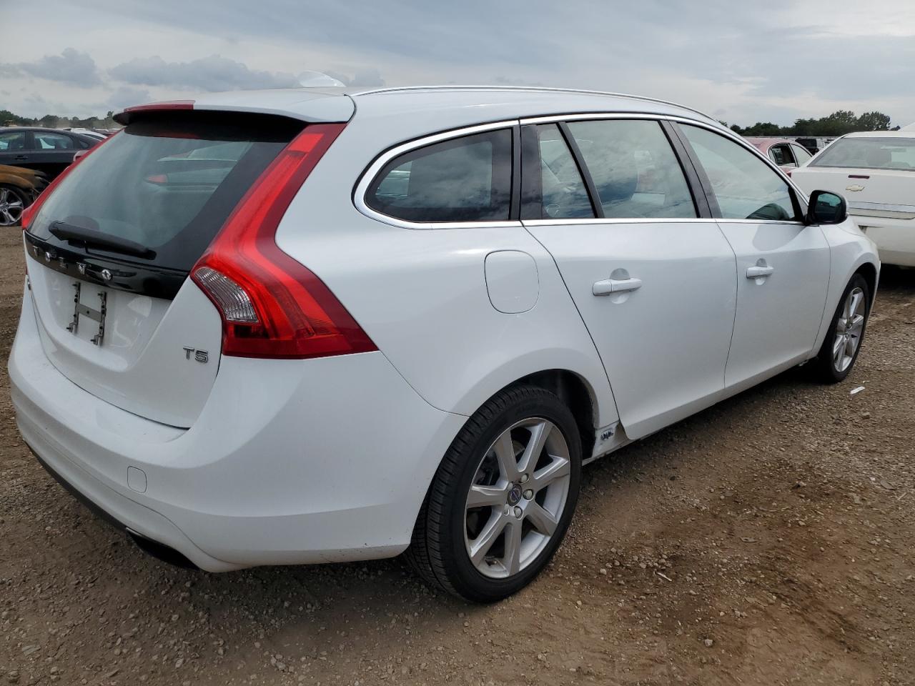 yv140mek7g1291520 YV140MEK7G1291520 2016 Volvo V60 T5 Premier