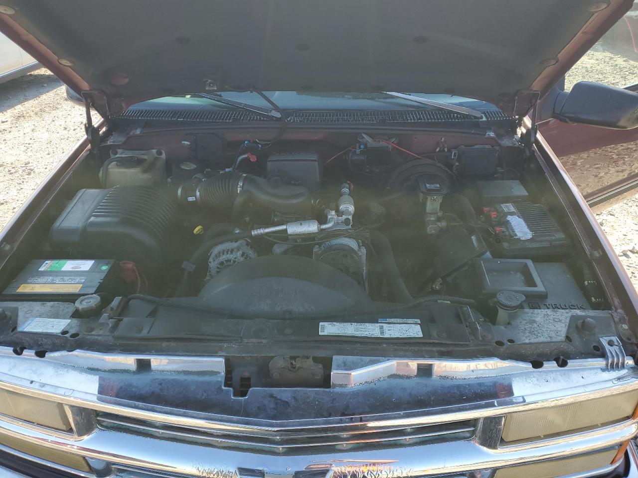 1996 Chevrolet Suburban K1500 VIN: 3GNFK16R6TG123728 Lot: 62902885