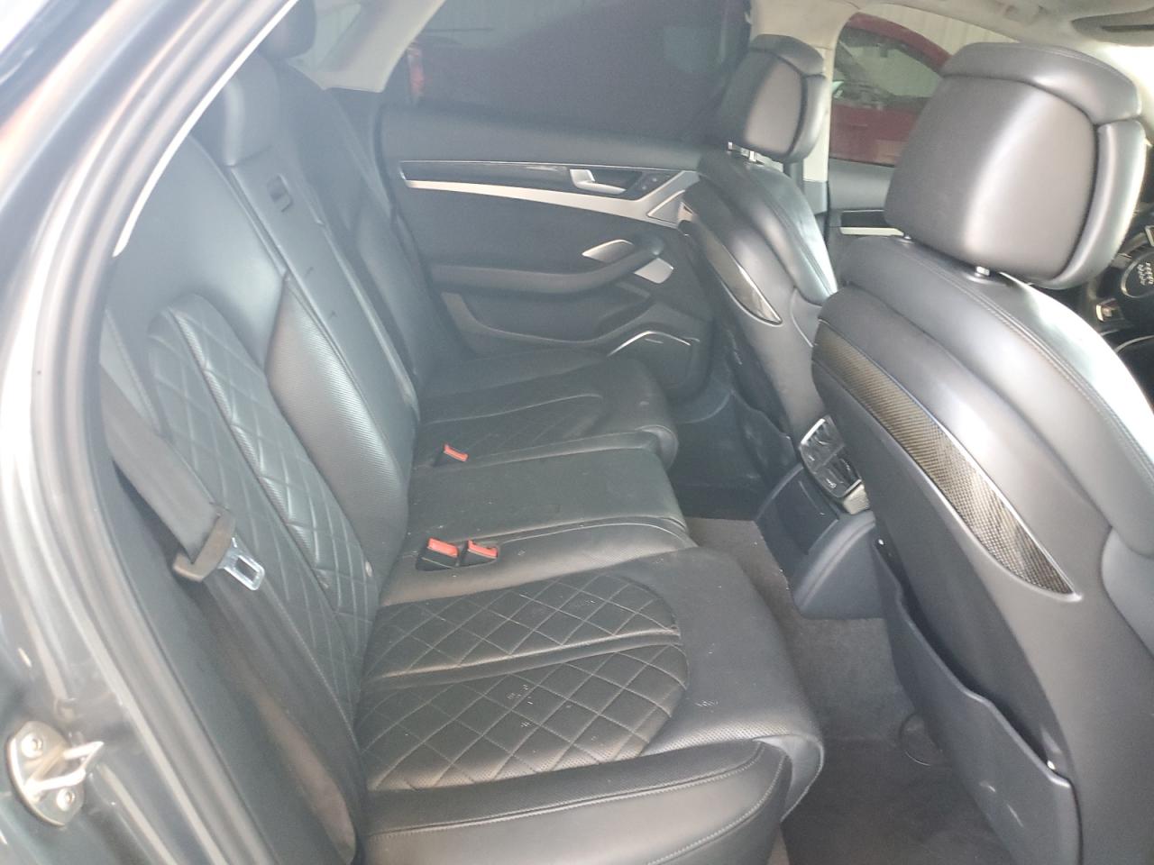 wauk2afd2fn002313 WAUK2AFD2FN002313 2015 Audi S8 Quattro
