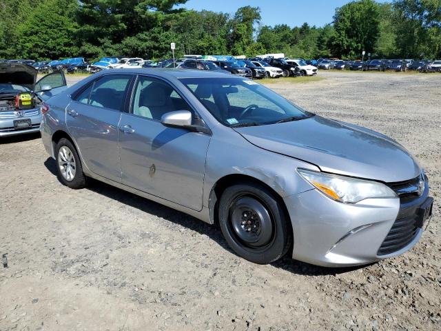  TOYOTA CAMRY 2016 Серебристый