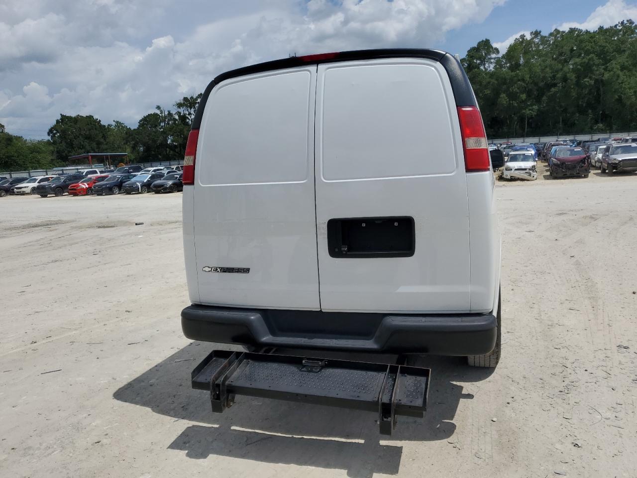 2018 Chevrolet Express G3500 VIN: 1GCZGHFG0J1233572 Lot: 64937545