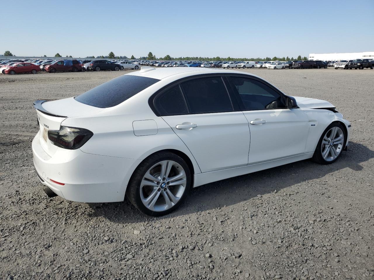 2013 BMW 335 Xi VIN: WBA3B9C50DF140097 Lot: 65912155