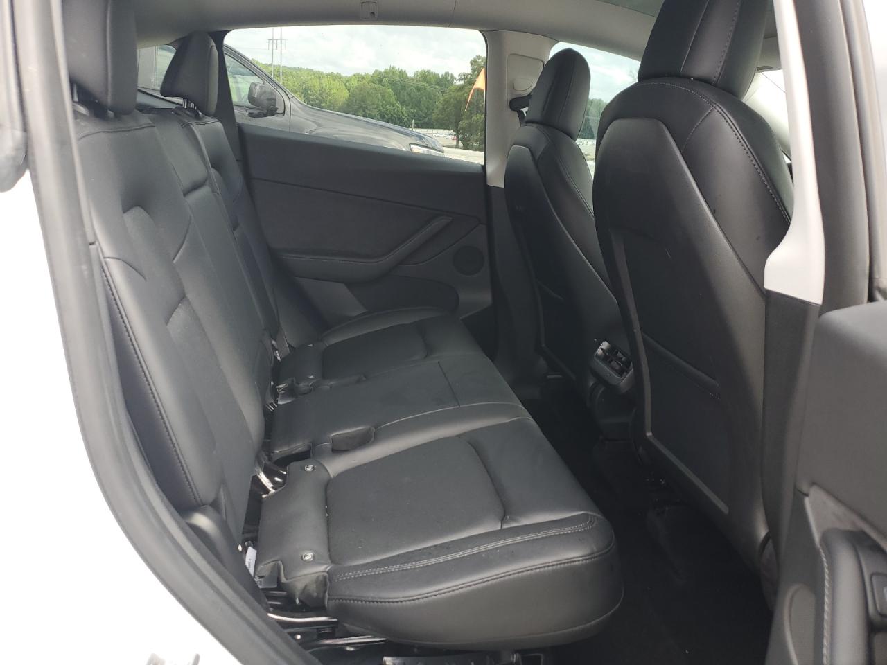 2021 Tesla Model Y VIN: 5YJYGDEE5MF199001 Lot: 64084365