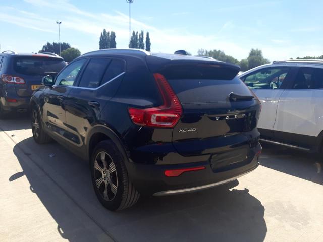 2021 VOLVO XC40 INSCRIPTION B4 MHEV 