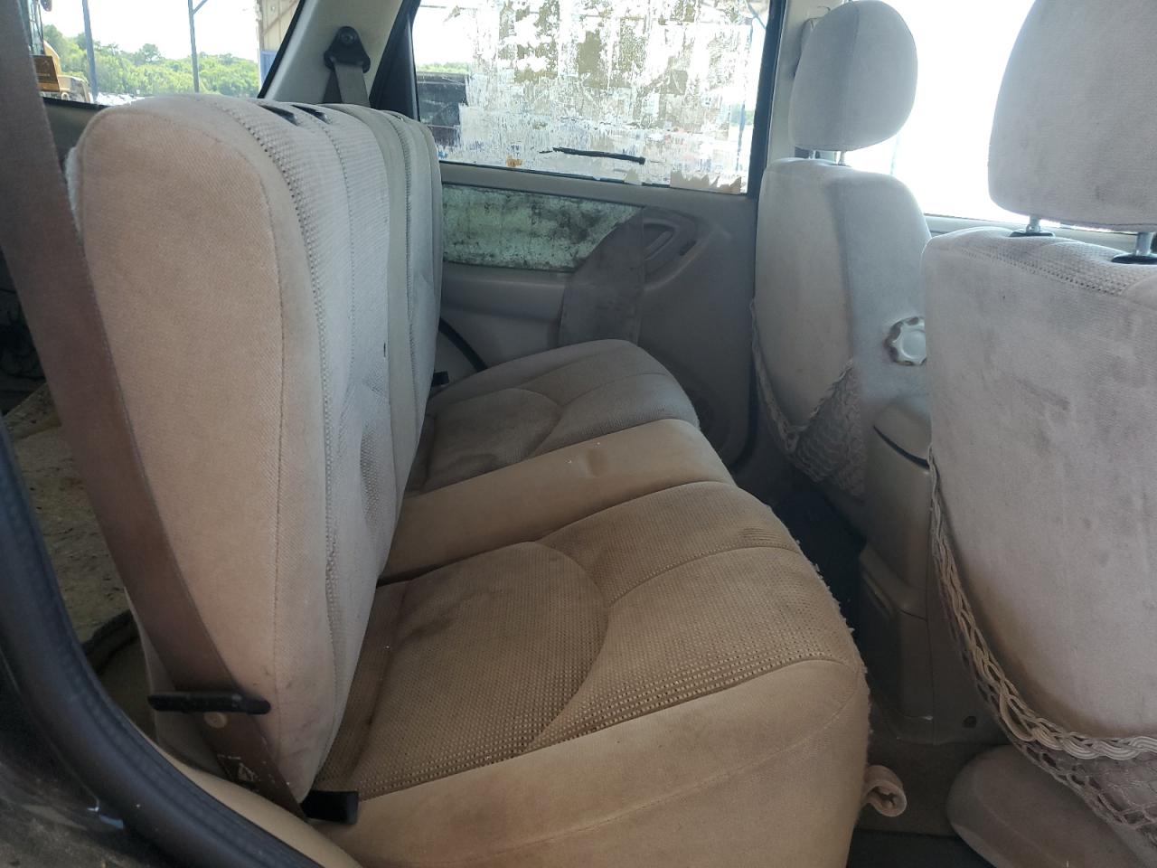 2004 Mazda Tribute Lx VIN: 4F2CZ04144KM15547 Lot: 63337835