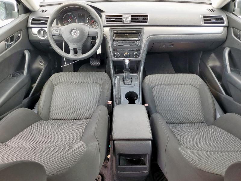 VOLKSWAGEN PASSAT 2012 Gray