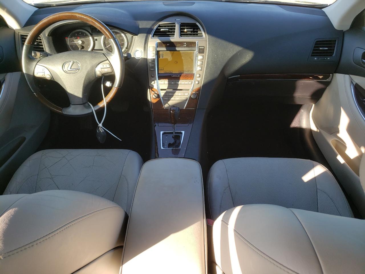2011 Lexus Es 350 VIN: JTHBK1EG4B2463358 Lot: 64168235