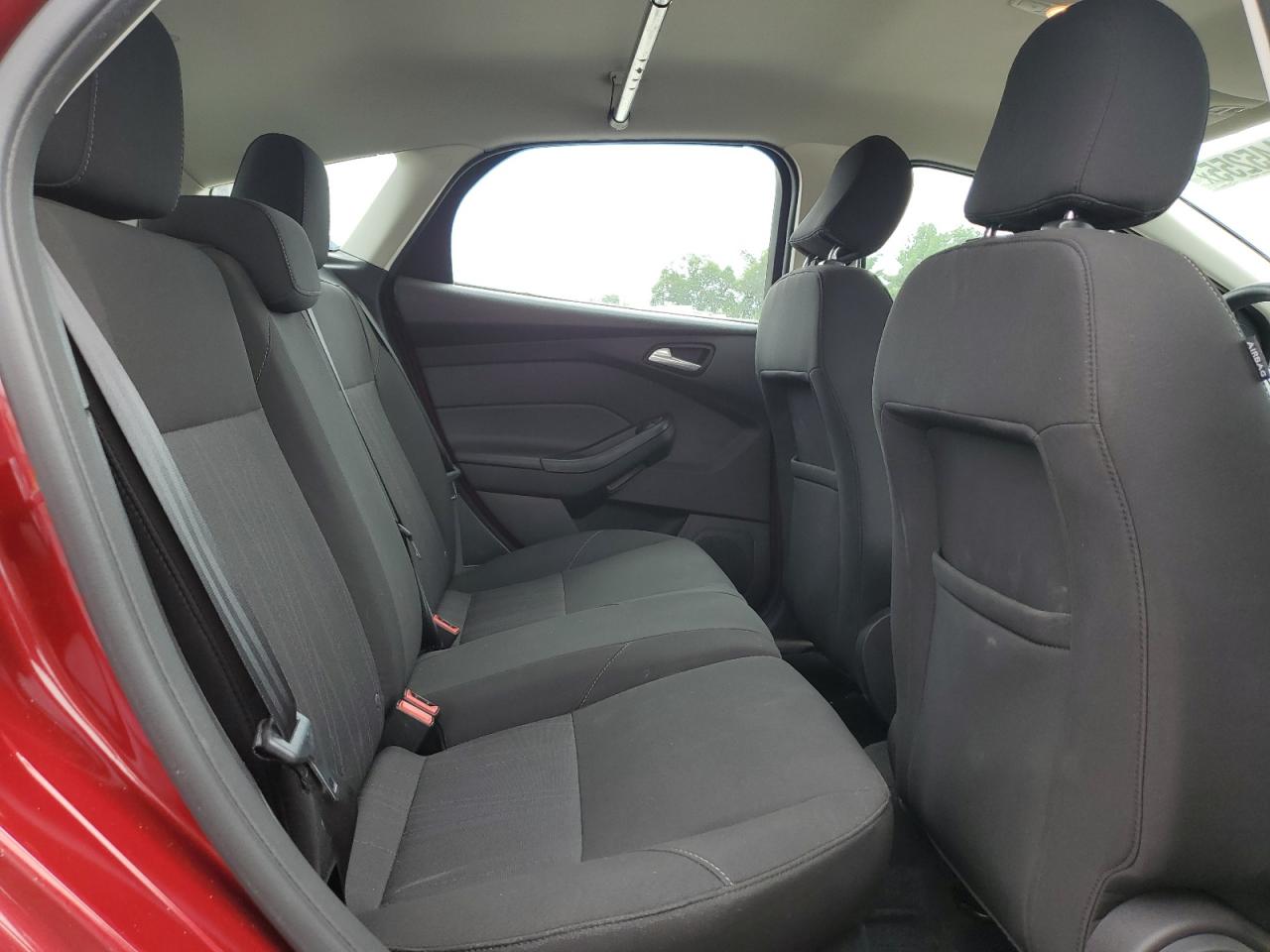 2016 Ford Focus Se VIN: 1FADP3K23GL206926 Lot: 65445255