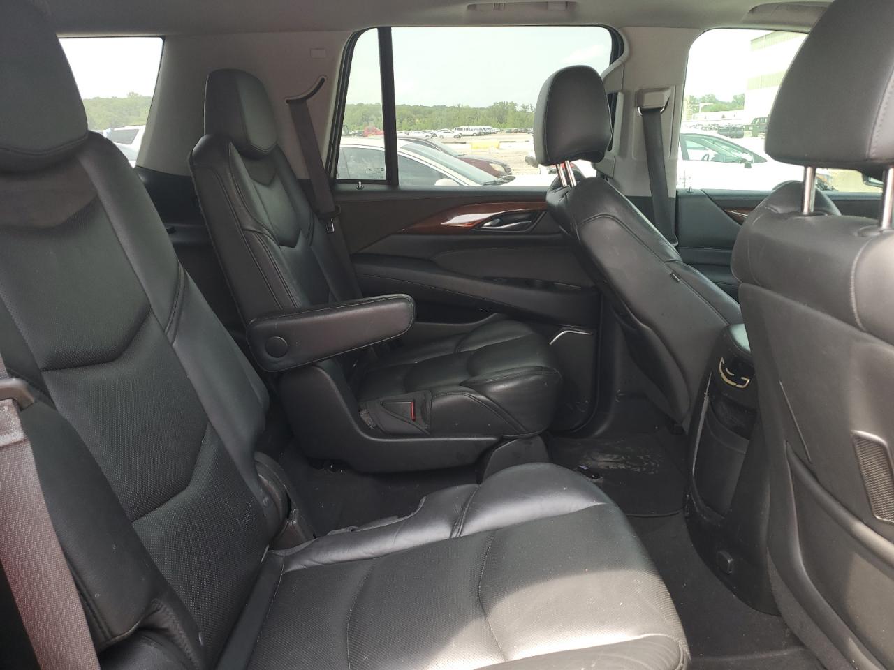 2018 Cadillac Escalade Luxury VIN: 1GYS4BKJ5JR103792 Lot: 64484985