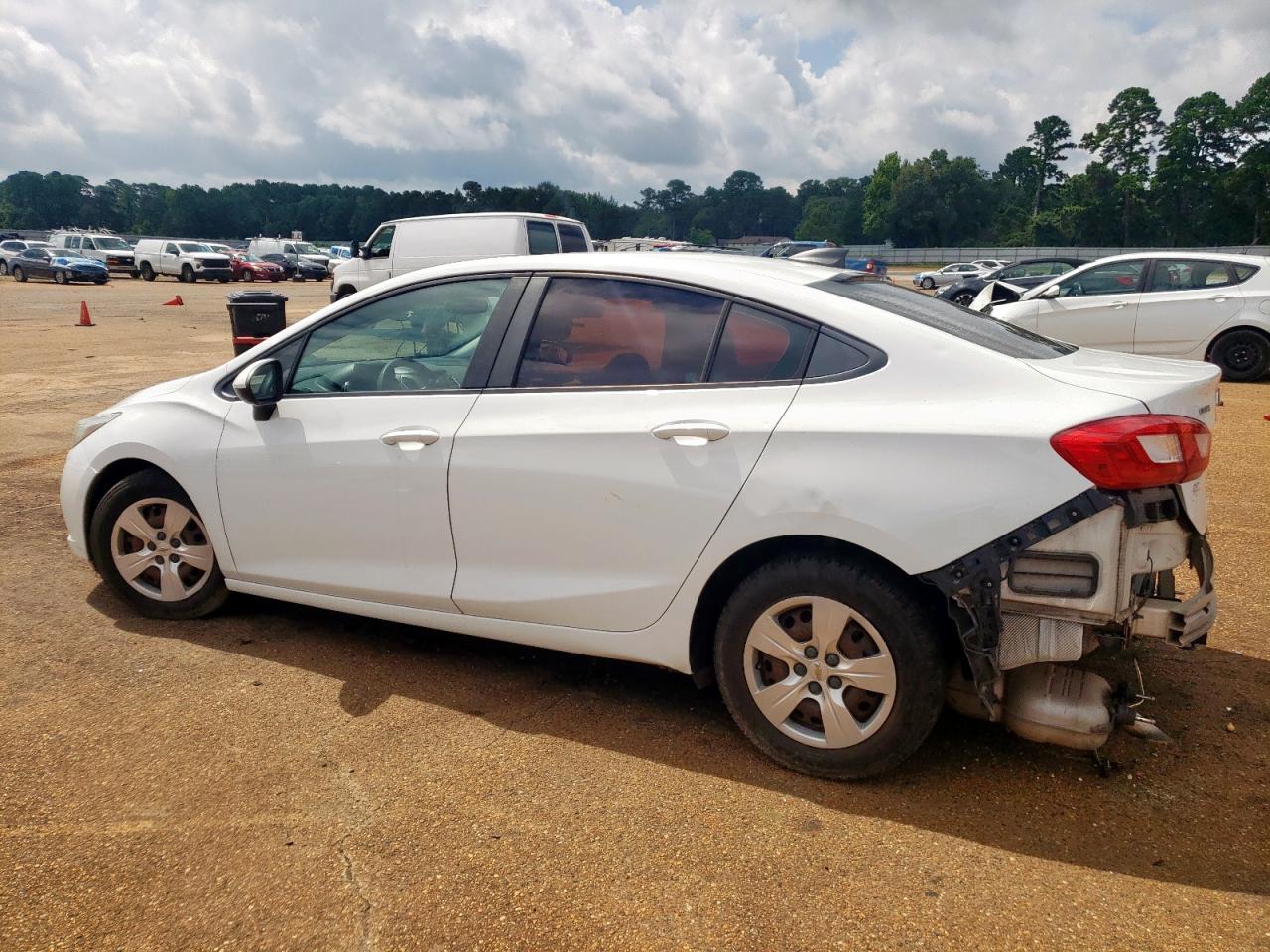 2016 Chevrolet Cruze Ls VIN: 1G1BB5SM9G7322825 Lot: 64570535