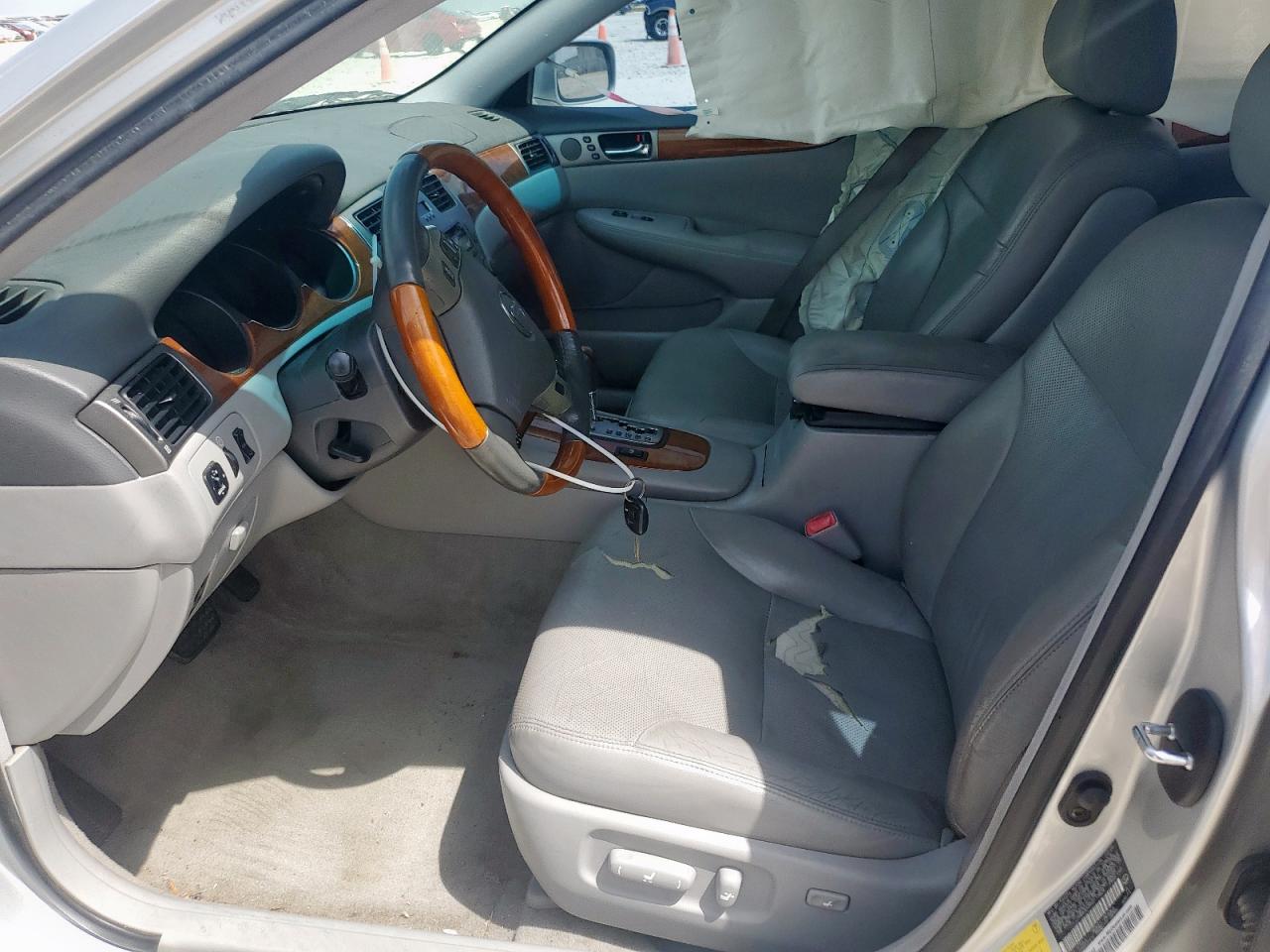 2005 Lexus Es 330 VIN: JTHBA30G955113829 Lot: 63385225