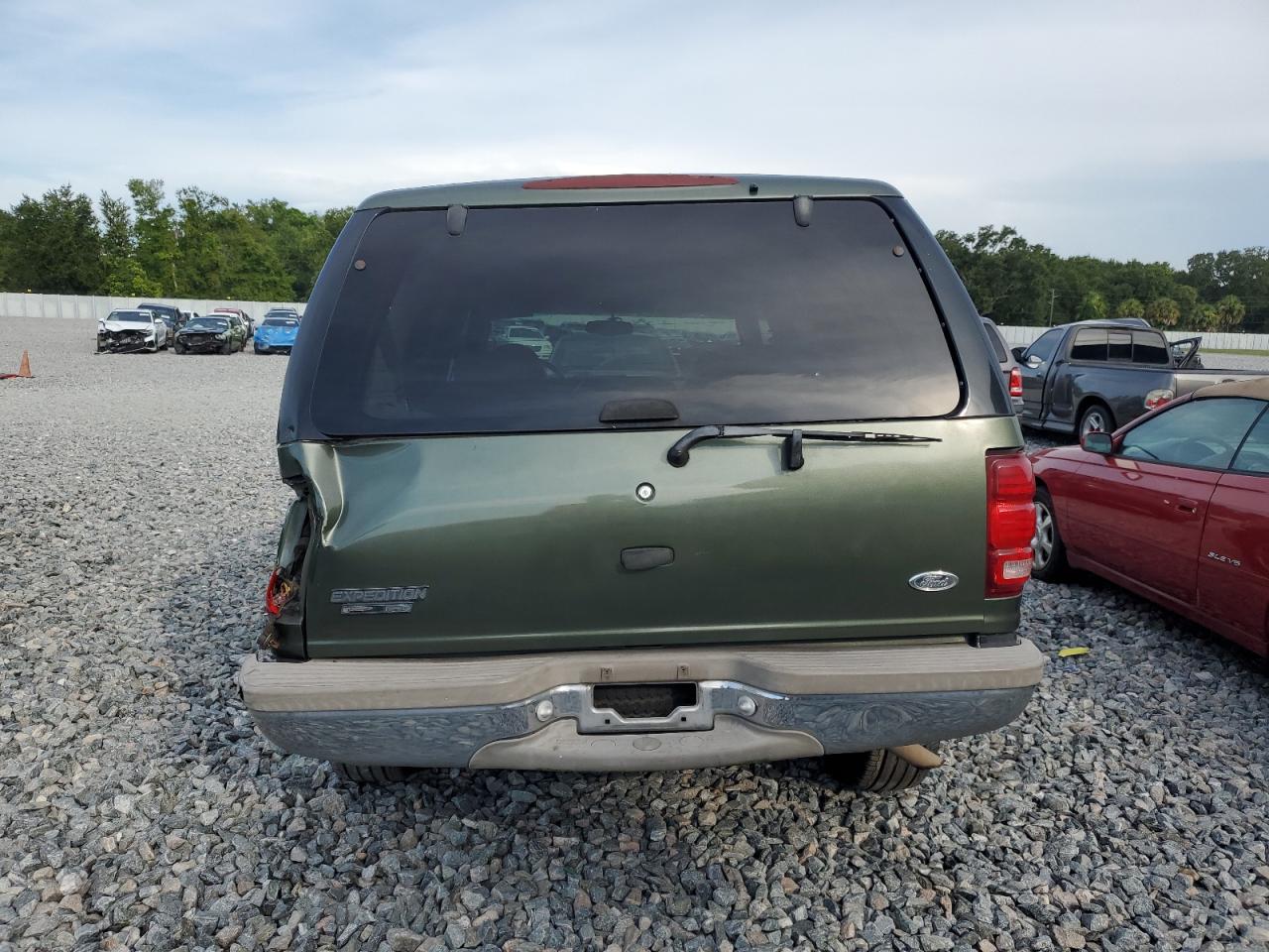2000 Ford Expedition Eddie Bauer VIN: 1FMRU1767YLB48941 Lot: 63965755