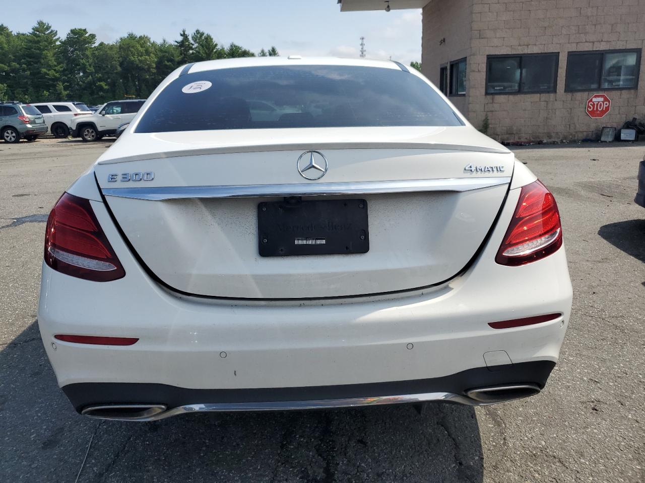 2017 Mercedes-Benz E 300 4Matic VIN: WDDZF4KB4HA055719 Lot: 64567135