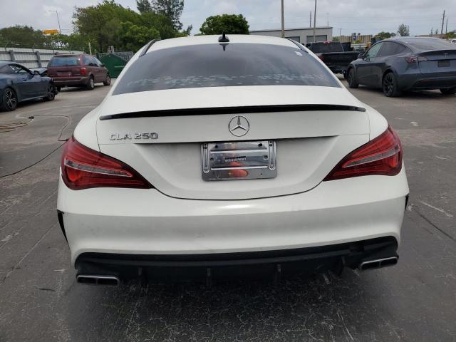  MERCEDES-BENZ CLA-CLASS 2018 Biały