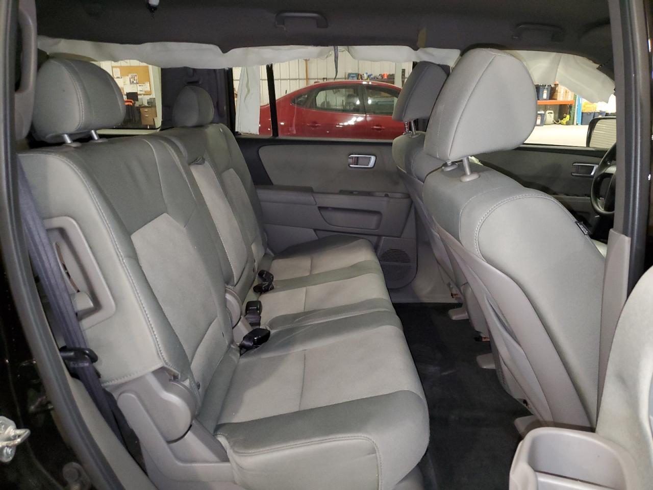 2010 Honda Pilot Lx VIN: 5FNYF4H26AB031724 Lot: 64199905