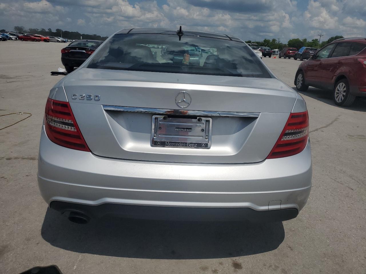 2012 Mercedes-Benz C 250 VIN: WDDGJ4HB8CF742193 Lot: 65213905