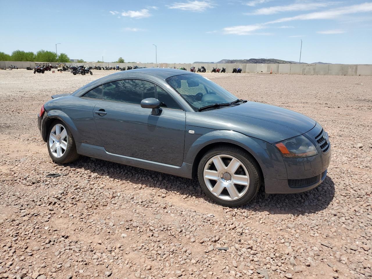 Фото: TRUSC28N761005653