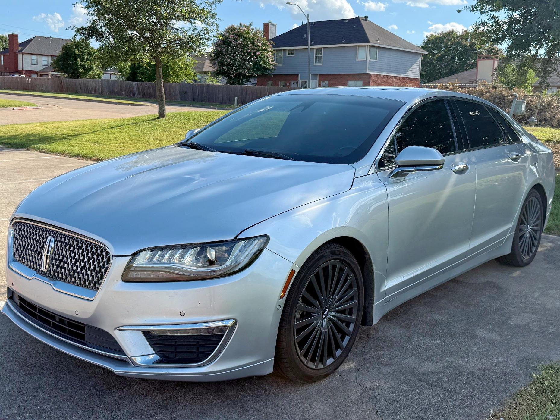 Sedans LINCOLN MKZ 2017 Srebrny