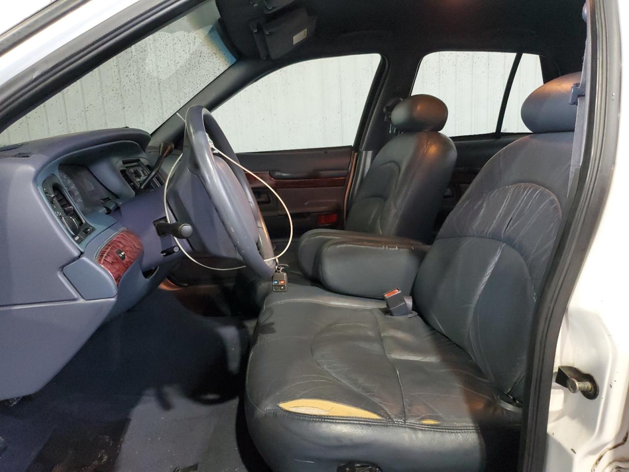 2001 Mercury Grand Marquis Gs VIN: 2MEFM74W31X601359 Lot: 64727735