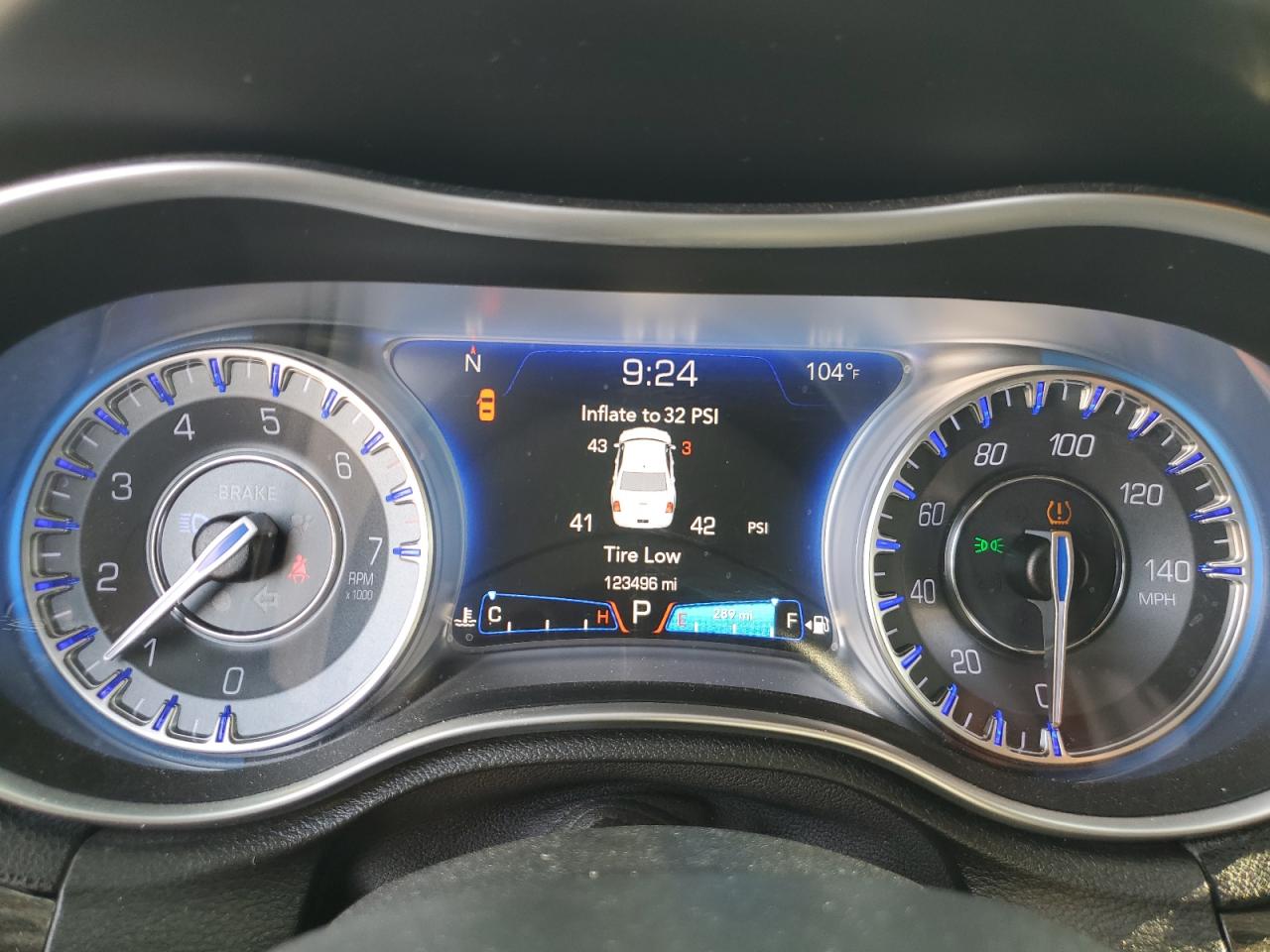 2015 Chrysler 300 Limited VIN: 2C3CCAAG8FH860047 Lot: 64888795