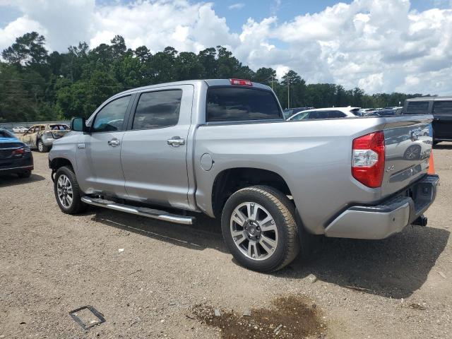  TOYOTA TUNDRA 2018 Серебристый