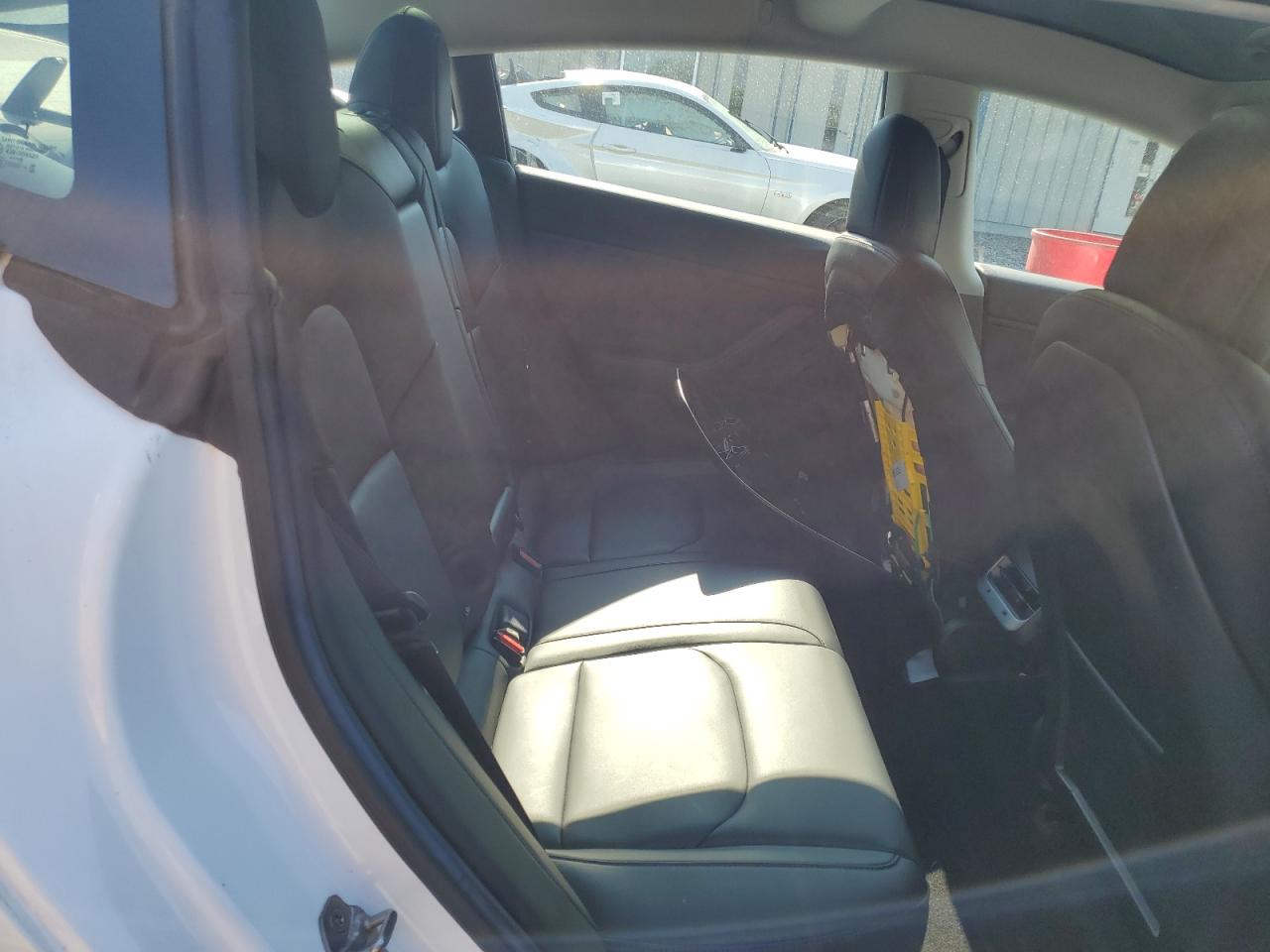 2018 Tesla Model 3 VIN: 5YJ3E1EA0JF015820 Lot: 63601635