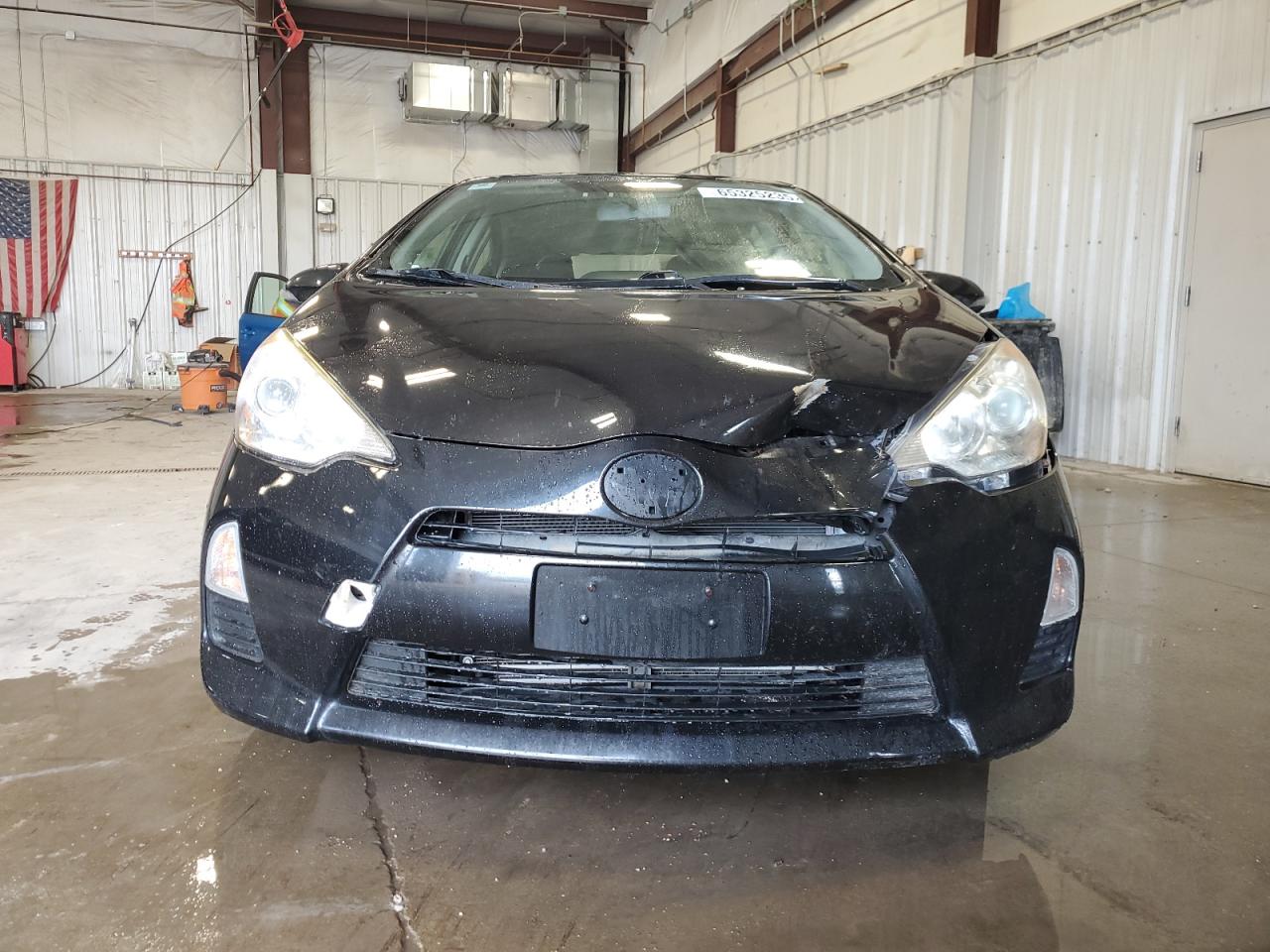 2014 Toyota Prius C VIN: JTDKDTB31E1570628 Lot: 65325235