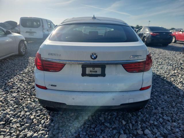 Hatchbacks BMW 5 SERIES 2013 Biały