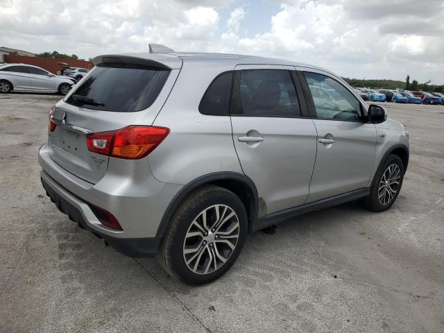  MITSUBISHI OUTLANDER 2018 Silver