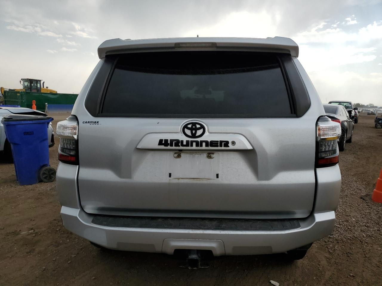 2018 Toyota 4Runner Sr5/Sr5 Premium VIN: JTEBU5JR2J5554325 Lot: 64368695