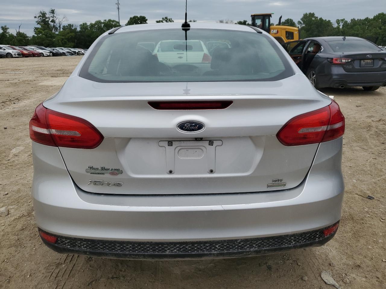 2017 Ford Focus Se VIN: 1FADP3FE2HL333012 Lot: 64668145