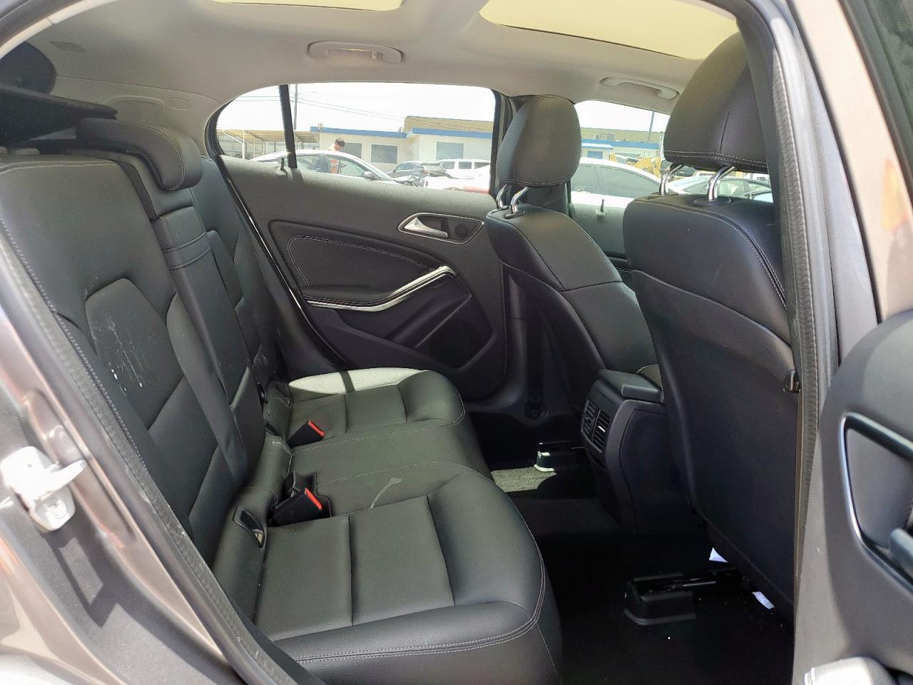 wdctg4eb0fj175775 WDCTG4EB0FJ175775 2015 Mercedes-Benz Gla 250