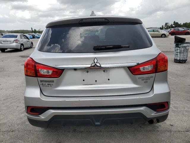  MITSUBISHI OUTLANDER 2018 Silver