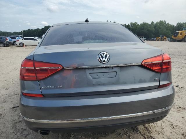  VOLKSWAGEN PASSAT 2016 Gray