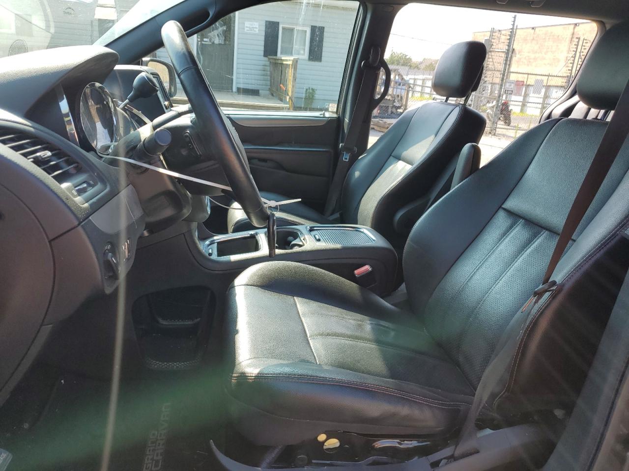2c4rdgeg2hr842477 2C4RDGEG2HR842477 2017 Dodge Grand Caravan Gt