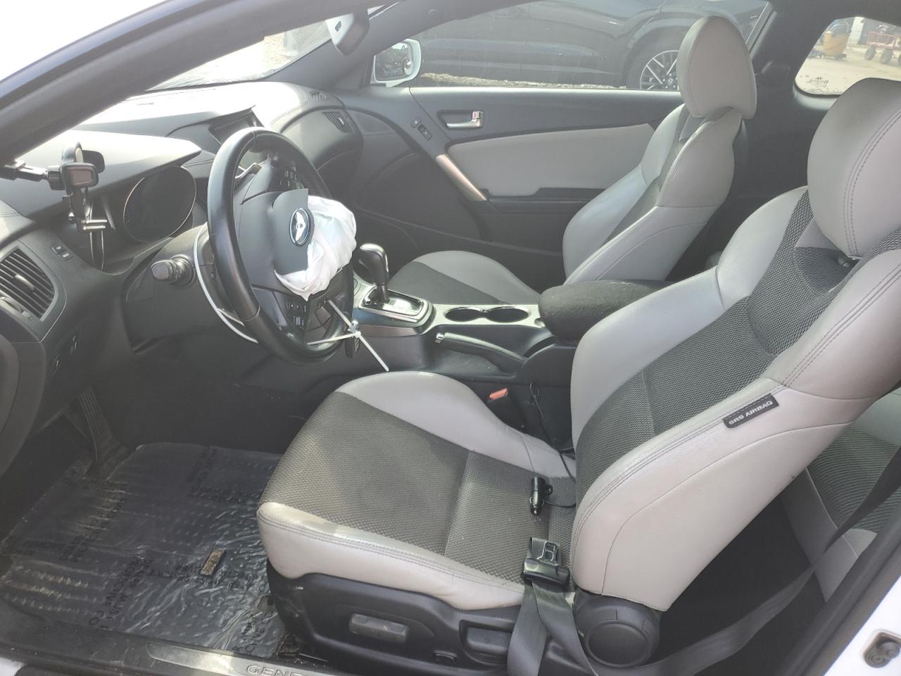 2014 Hyundai Genesis Coupe 2.0T VIN: KMHHT6KD3EU113899 Lot: 63036435